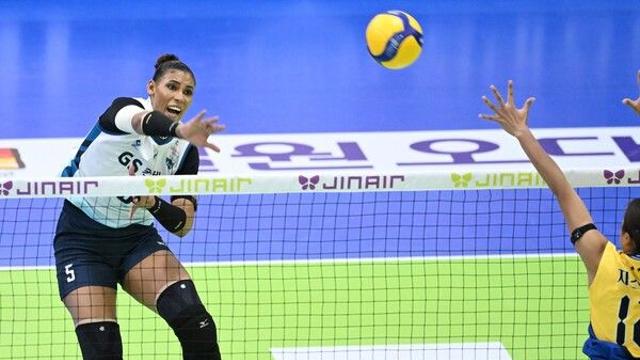 ‘실바 다리 통증→49점 환상적인 활약’ GS칼텍스, 풀세트 혈전 끝 현대건설 제압