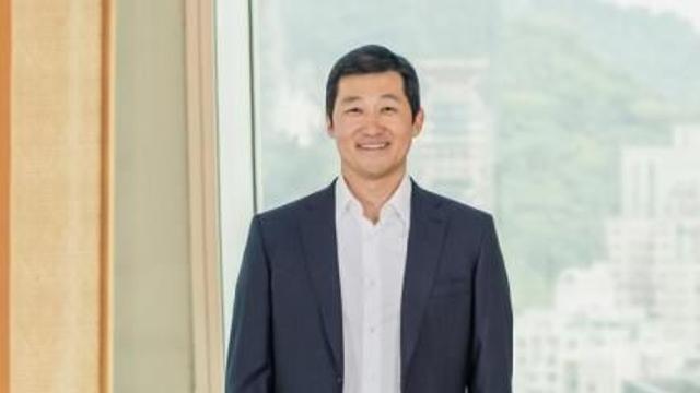 쿠팡, 김범석 의장 기부 논란에 