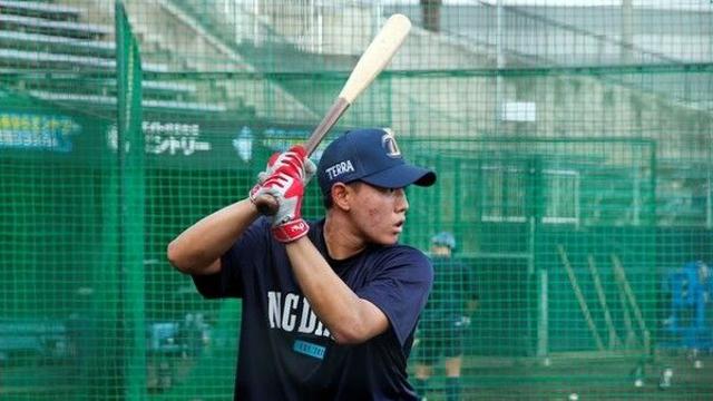 NC, 일본 오키나와서 구슬땀…'신인' 신재인 