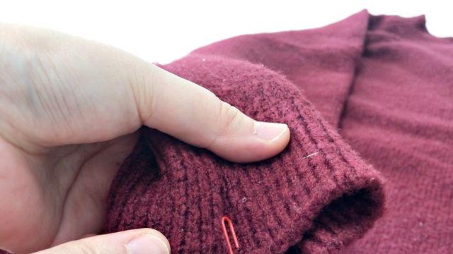 양말부터 벗으라고요? 겨울 정전기 없애는 반전 꿀팁