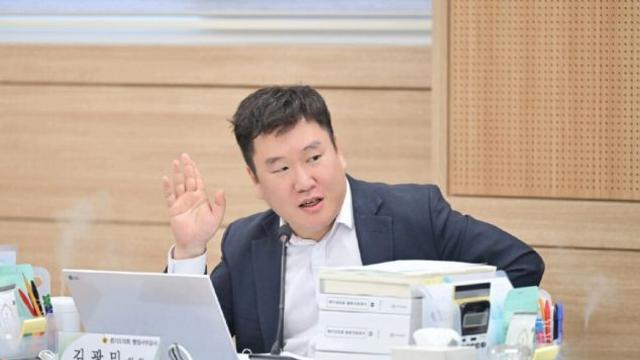 경기도의회 김광민 의원, 광주 쌍동초등학교 축사 ‘명백한 특혜’ 이천중학교 불법 하도급 지적