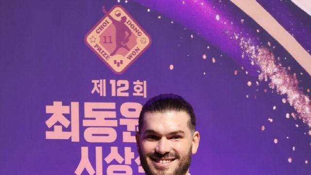 한화 폰세, 최동원상 시상식 참석... “상 의미 잘 알아”