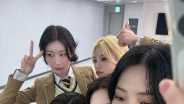 교복 착용한 ITZY 멤버들