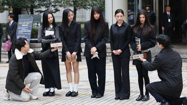 1년 분쟁 끝에 뉴진스 맴버 5명 전원 어도어로 복귀한다