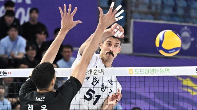 남자배구 현대캐피탈-대한항공, 16일 선두 놓고 시즌 첫 대결