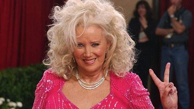 ‘안나’ 샐리 커클랜드, 별세…향년 84세