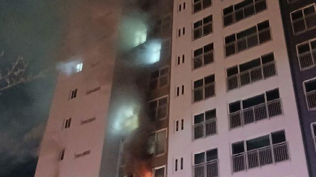대전 아파트 화재…불길 속 숨진 60대 남성, 목엔 상처 발견
