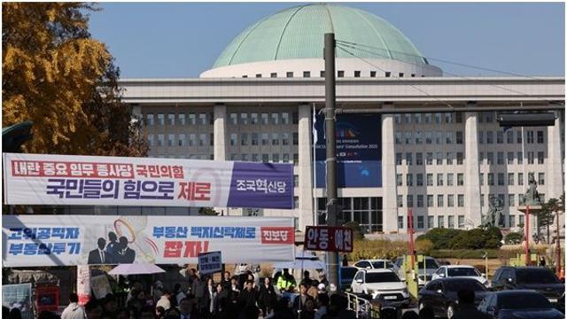 [이슈] 李 '혐오 현수막' 법개정 지시, '현수막 정당' 폐해 심각…與 지방선거 전 법개정 속도