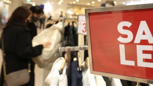 패딩·부츠 장만할 타이밍… 백화점 3사 '겨울 정기 세일' 돌입한다 (+기간)