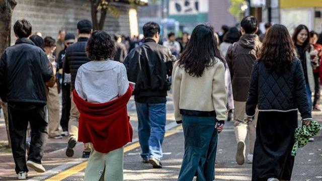 충남권 아침 8도 '쌀쌀', 수능한파 없다…낮엔 18도 '포근'