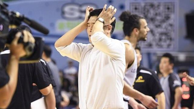 [STN 현장] '단독 선두' 조상현 LG 감독 