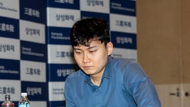 신진서 탈락…삼성화재배 ‘30대 삼총사’에 남은 마지막 희망