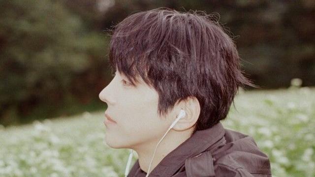 홍이삭, 오늘(12일) 새 싱글 ‘헬로, 굿바이.’ 발매…가을 감성 적신다