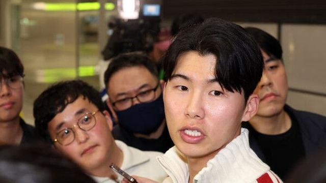 '빚투' 논란, 김혜성父 첫 입장…