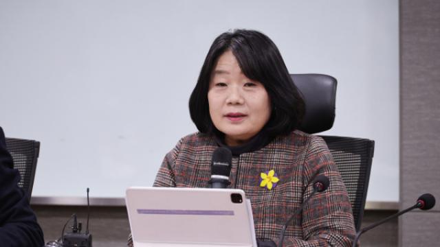 경찰, 윤미향 조총련 행사 참여 ‘무혐의’ 결론