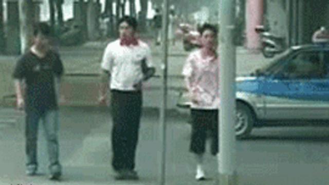 남자들의 불타는 의리.