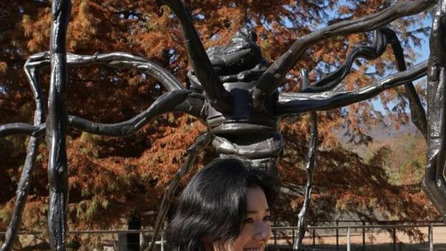 정은채 가을 분위기 물씬…단발도 예쁘네