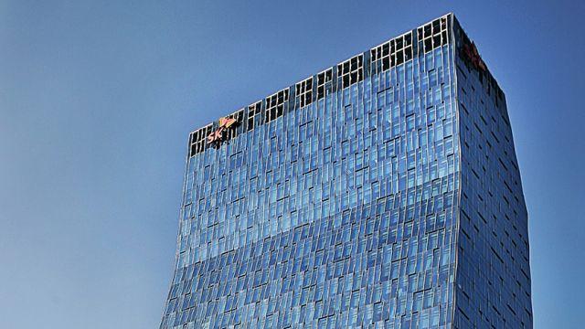 SKT, 이동통신·AI 양대 CIC 체제로…2026년 조직 개편 단행