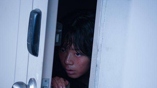 ‘콘크리트 마켓’ 숨어든 이재인X수금조 홍경…“살아남고 싶다면 거래하라”