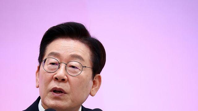 李대통령 지지율 61%…2주前보다 5%p↑, 두 달만에 60%대 재진입[NBS](종합)