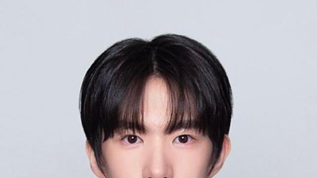 [단독] ‘떡볶이 수저’ 하민기, 7인조로 데뷔…그룹명은 에어헌드레드