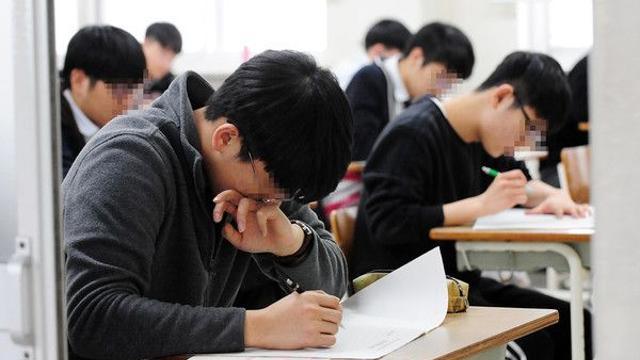 2025년 수능 등급컷 공개 '유웨이·진학사'