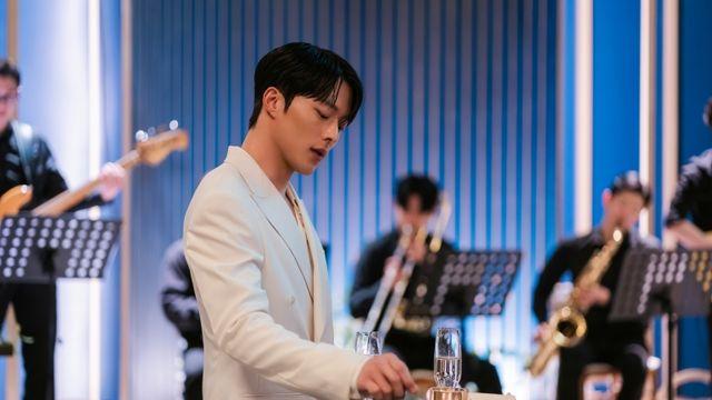 ‘키스는 괜히 해서’ 장기용-안은진 짜릿한 키스 그 후…단숨에 러브홀릭?!