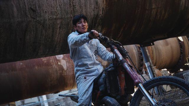 OTT 복수 3파전 “피해자에서 가해자로”의 전환이 주는 카타르시스