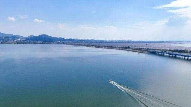 평택 가볼 만한 곳, 고요함 속에서 미식을 즐기는 가을 이야기