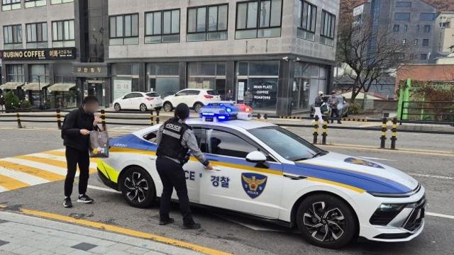 “시험장 착각, 지각 수험생 위해”…수원권선서, 수능날 수험생 편의 위한 경찰력 지원