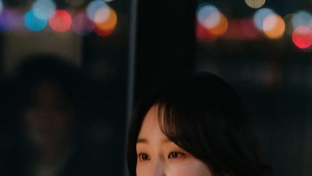 '러브 미' 서현진 표 멜로의 귀환…겨울 공기 닮은 감성 스틸 공개