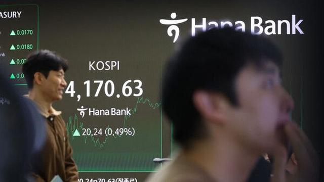 코스피 70% 뛸 때 30% 그친 코스닥… '정책 훈풍' 탈까