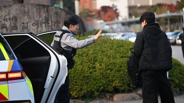 [2026수능]지각 위기 수험생들, 경찰지원에 '구사일생'