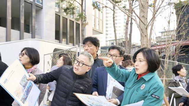 이수희 강동구청장, 입주 앞둔 천호3·4구역 통학로 안전 현장점검…