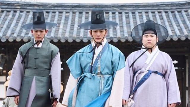 강태오, '누명' 김세정 구출 위해 이신영과 힘 합쳤다…'정의의 사도' 변신 (이강달)