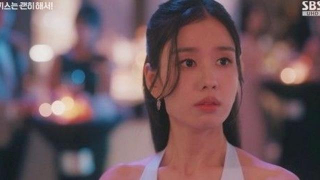 '뼈말라' 된 안은진, 로코 여주 완벽 소화…러블리+섬세함까지 '대체불가' (키스는)