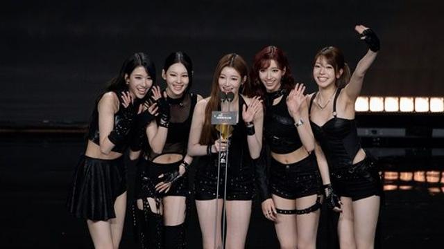 A2O MAY, 중국 웨이보 ‘경연의 밤’ 신인상 수상