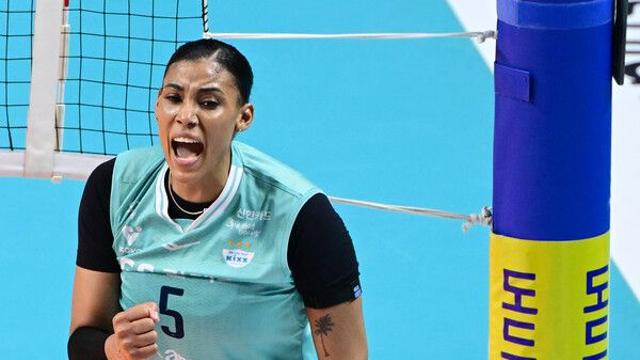 실바 33점 폭발… GS칼텍스, IBK기업은행 5연패 몰고 3위 도약