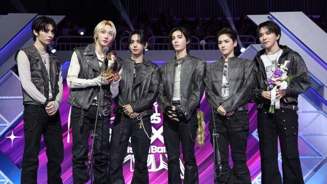 보이넥스트도어, 베스트 아티스트 10 수상 “모두 원도어 덕” [2025 KGMA]