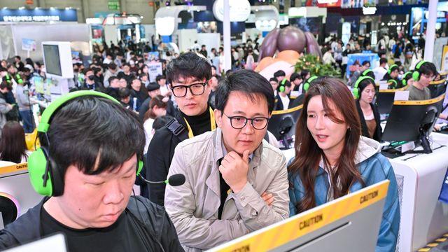 넷마블 방준혁 의장, 지스타 방문…