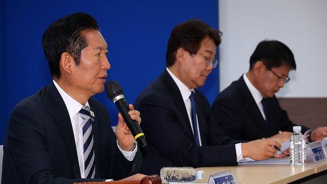 與, 한미팩트시트 발표에 