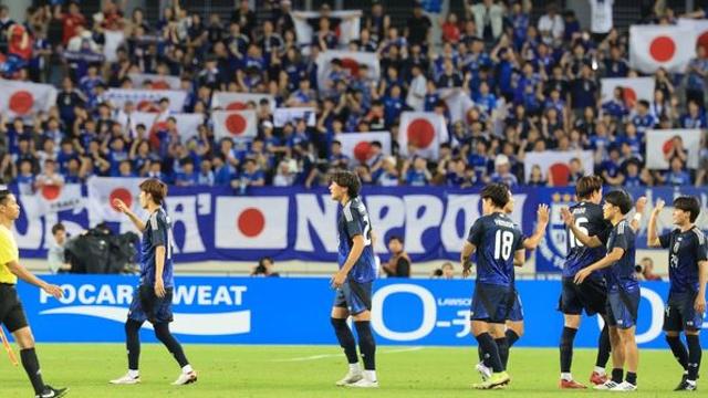 일본 축구 국대 포스터에 태극기라니…일본 축협 “특별한 의도 없었다”
