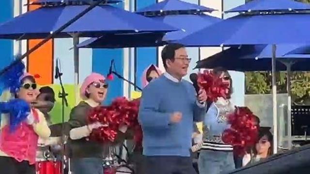 행안부, '광주 북구청장 무대 여성공무원들 백댄서' 경위서 요구(종합)