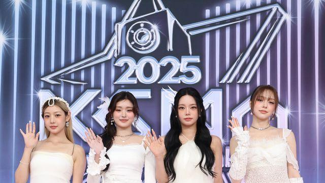 피프티피프티 “지난해 이어 올해도 참석…다양한 모습 기대” [2025 KGMA]