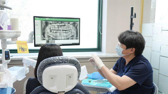 구강 검진의 기본은 '치석 제거술'