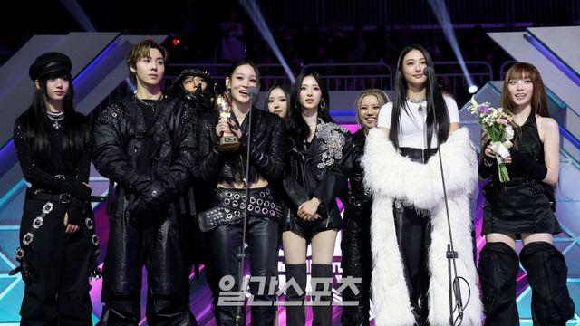 테디, 베스트 프로듀서상…올데프X미야오 “K팝 흐름 새롭게 만들어”