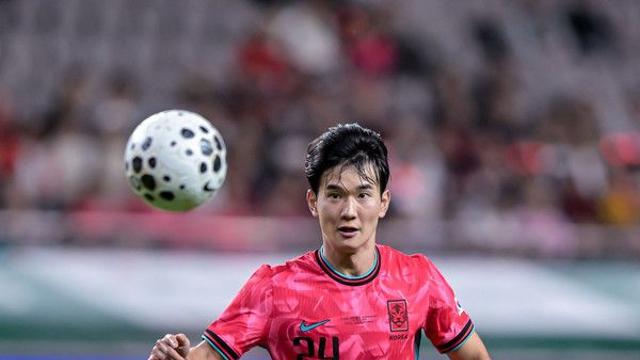 ‘황인범 빠진 중원’ 홍명보 감독의 대안은 4백 전환 후 ‘미드필더 삼각형 배치’