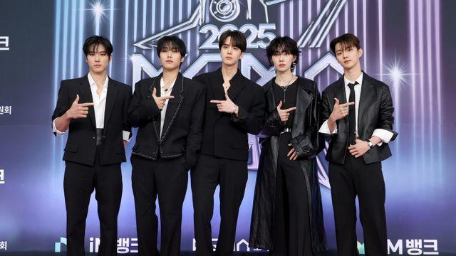 더보이즈 “궁금해해도 좋아…무대 부실 것” [2025 KGMA]