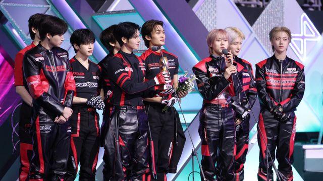 크래비티, 베스트스테이지상 수상…“앞으로 더욱 좋은 무대 보여드릴 것” [2025 KGMA]