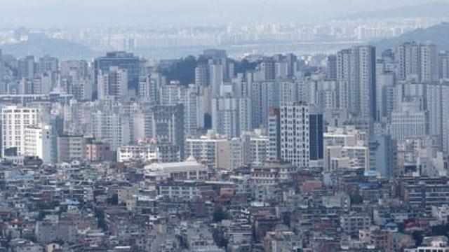 김윤덕 국토장관 “공급 골짜기 넘어 주택시장 안정 총력”